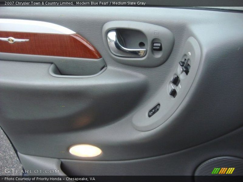 Modern Blue Pearl / Medium Slate Gray 2007 Chrysler Town & Country Limited