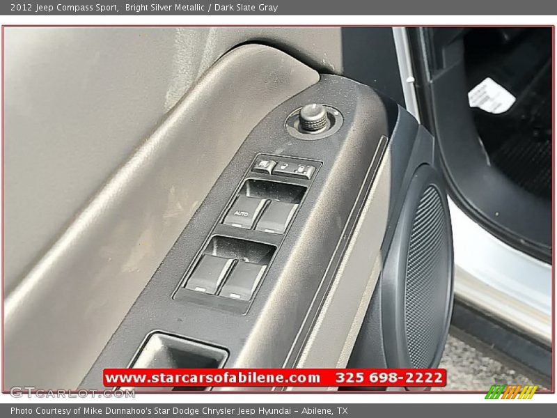 Bright Silver Metallic / Dark Slate Gray 2012 Jeep Compass Sport