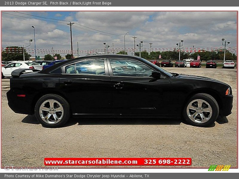 Pitch Black / Black/Light Frost Beige 2013 Dodge Charger SE
