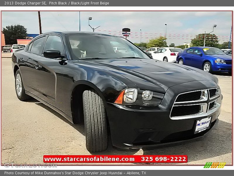 Pitch Black / Black/Light Frost Beige 2013 Dodge Charger SE
