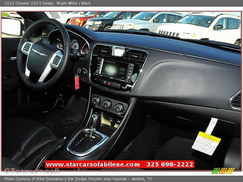 Bright White / Black 2013 Chrysler 200 S Sedan
