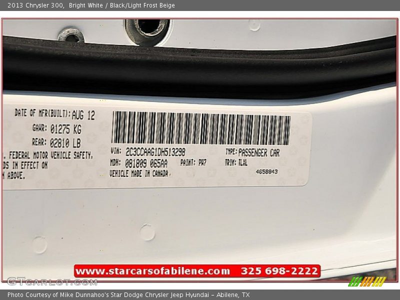 Bright White / Black/Light Frost Beige 2013 Chrysler 300