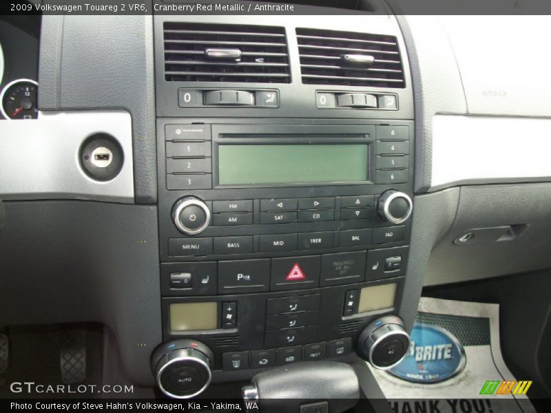 Cranberry Red Metallic / Anthracite 2009 Volkswagen Touareg 2 VR6