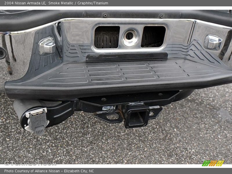 Smoke Metallic / Graphite/Titanium 2004 Nissan Armada LE