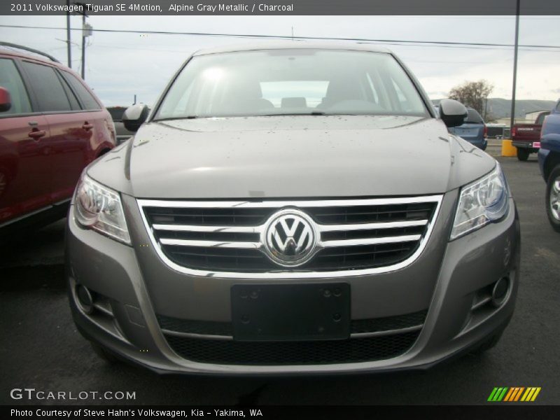 Alpine Gray Metallic / Charcoal 2011 Volkswagen Tiguan SE 4Motion