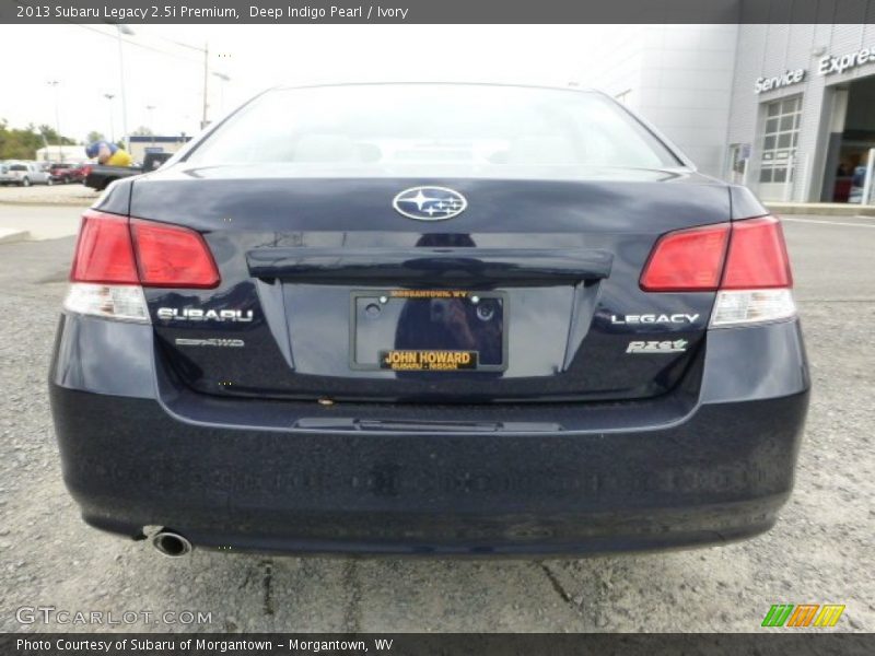 Deep Indigo Pearl / Ivory 2013 Subaru Legacy 2.5i Premium