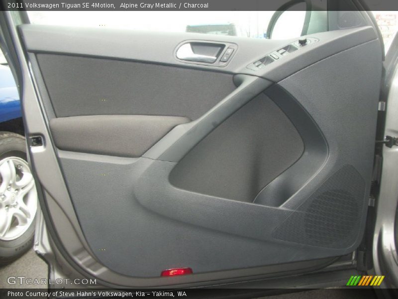 Alpine Gray Metallic / Charcoal 2011 Volkswagen Tiguan SE 4Motion