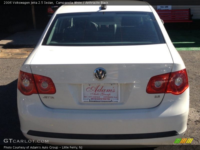 Campanella White / Anthracite Black 2006 Volkswagen Jetta 2.5 Sedan