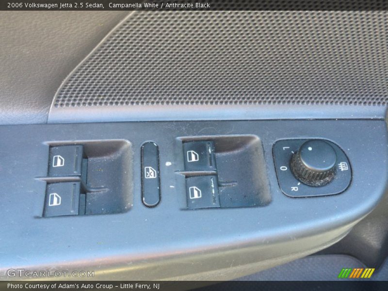 Campanella White / Anthracite Black 2006 Volkswagen Jetta 2.5 Sedan