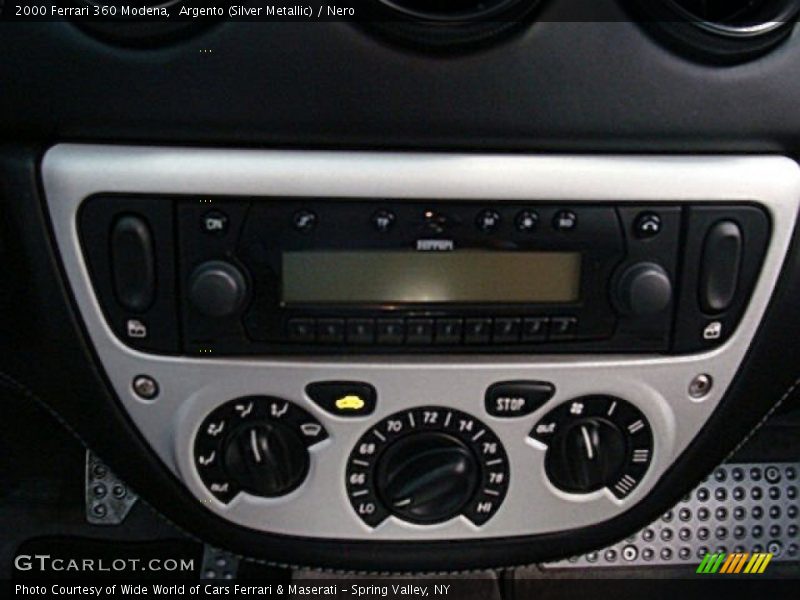 Controls of 2000 360 Modena