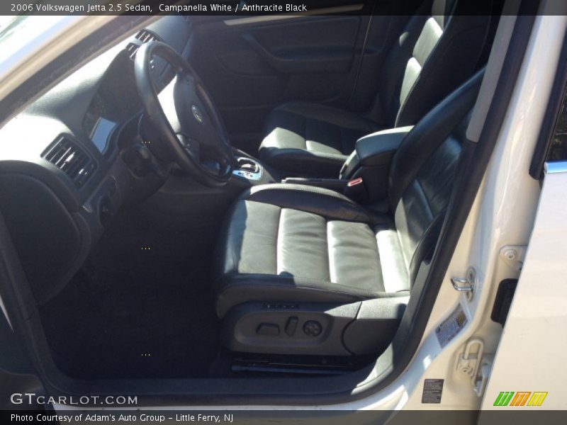 Campanella White / Anthracite Black 2006 Volkswagen Jetta 2.5 Sedan
