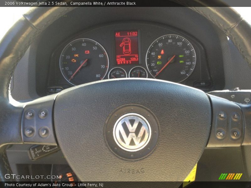 Campanella White / Anthracite Black 2006 Volkswagen Jetta 2.5 Sedan