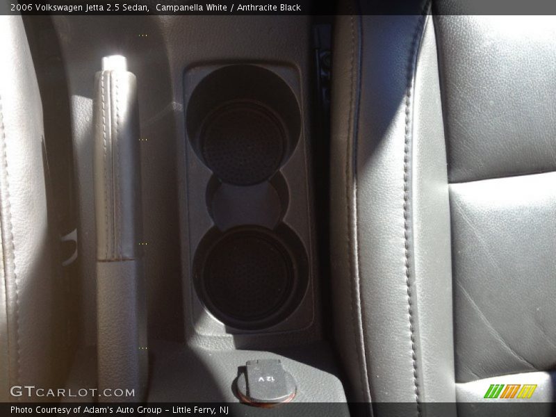 Campanella White / Anthracite Black 2006 Volkswagen Jetta 2.5 Sedan