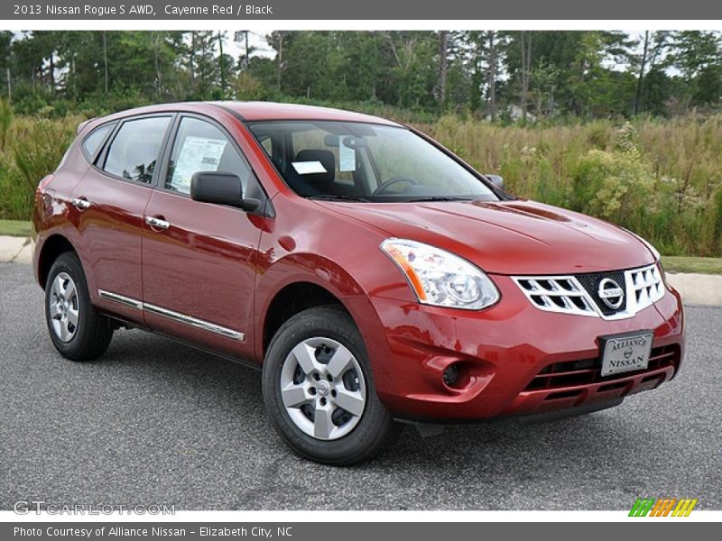 Front 3/4 View of 2013 Rogue S AWD