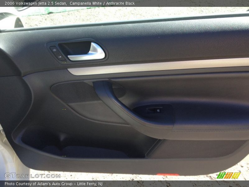 Campanella White / Anthracite Black 2006 Volkswagen Jetta 2.5 Sedan