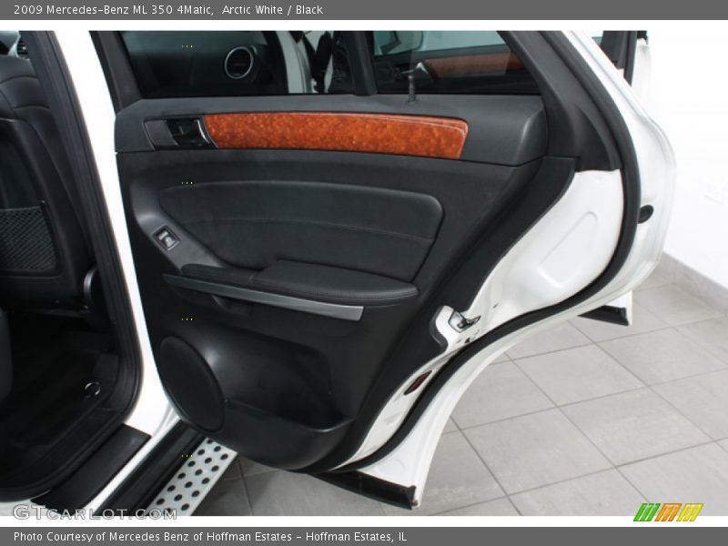 Arctic White / Black 2009 Mercedes-Benz ML 350 4Matic