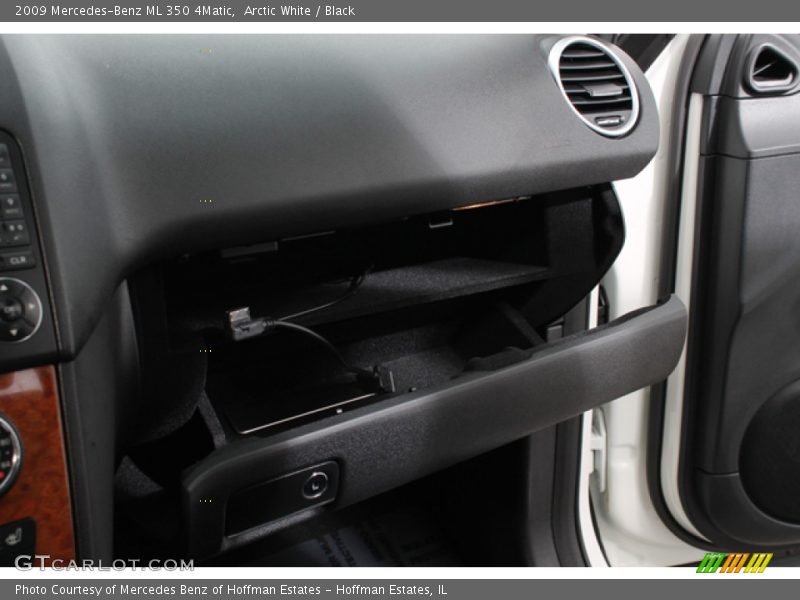 Arctic White / Black 2009 Mercedes-Benz ML 350 4Matic