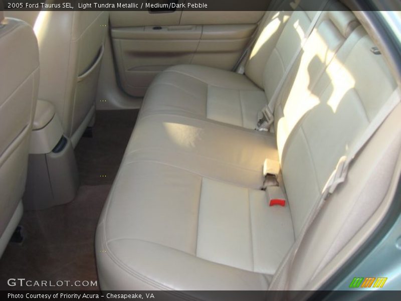 Light Tundra Metallic / Medium/Dark Pebble 2005 Ford Taurus SEL