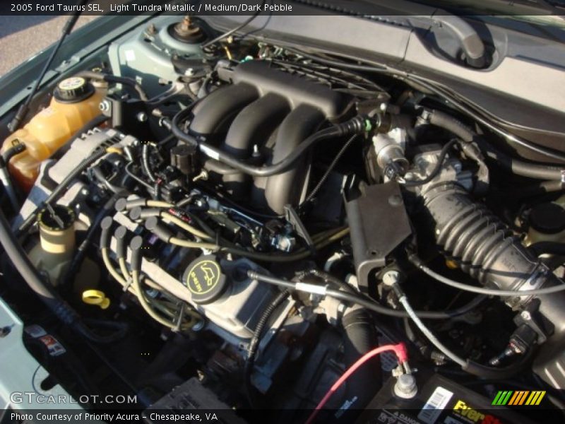 Light Tundra Metallic / Medium/Dark Pebble 2005 Ford Taurus SEL