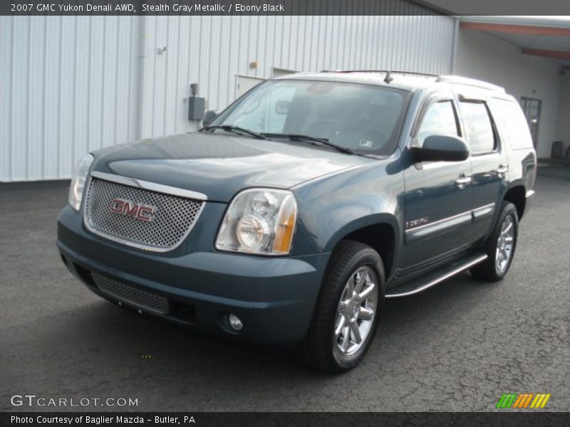 Stealth Gray Metallic / Ebony Black 2007 GMC Yukon Denali AWD