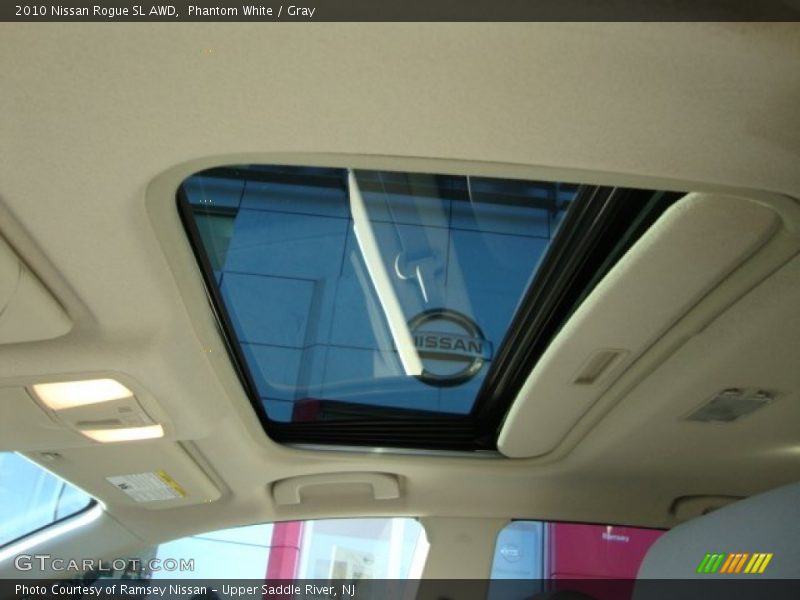 Phantom White / Gray 2010 Nissan Rogue SL AWD