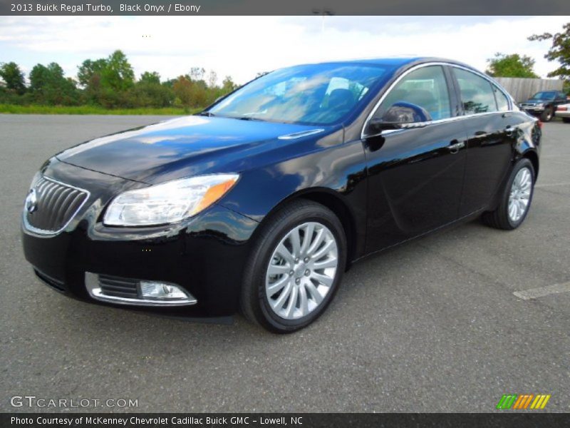 Front 3/4 View of 2013 Regal Turbo