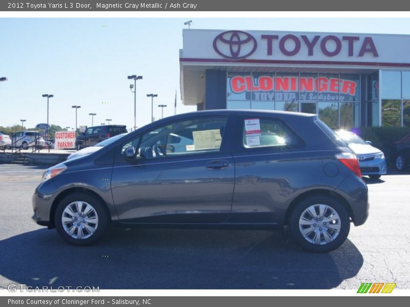 Magnetic Gray Metallic / Ash Gray 2012 Toyota Yaris L 3 Door