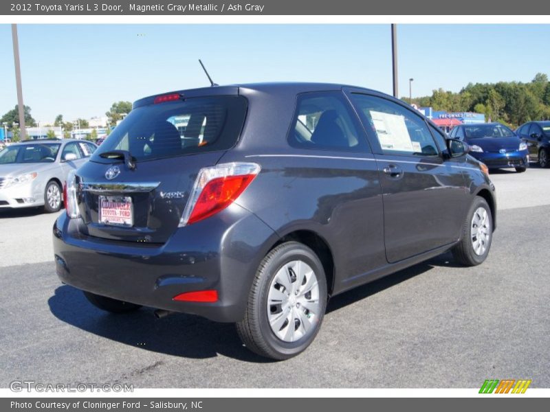 Magnetic Gray Metallic / Ash Gray 2012 Toyota Yaris L 3 Door