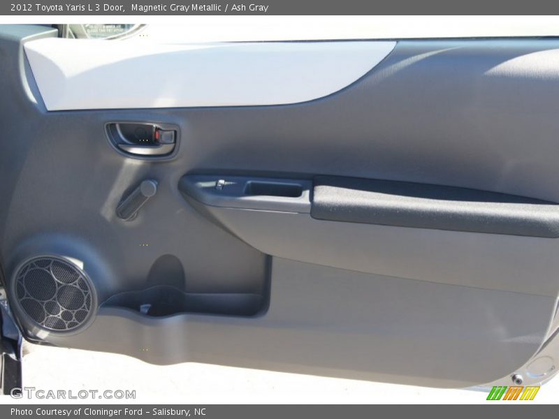 Magnetic Gray Metallic / Ash Gray 2012 Toyota Yaris L 3 Door