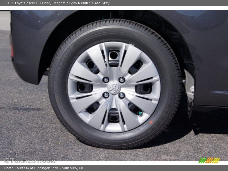 Magnetic Gray Metallic / Ash Gray 2012 Toyota Yaris L 3 Door