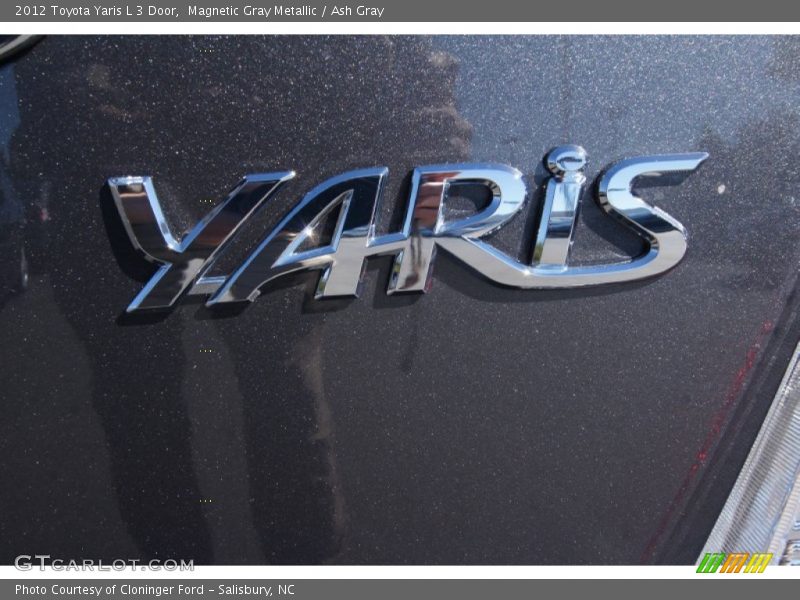Magnetic Gray Metallic / Ash Gray 2012 Toyota Yaris L 3 Door