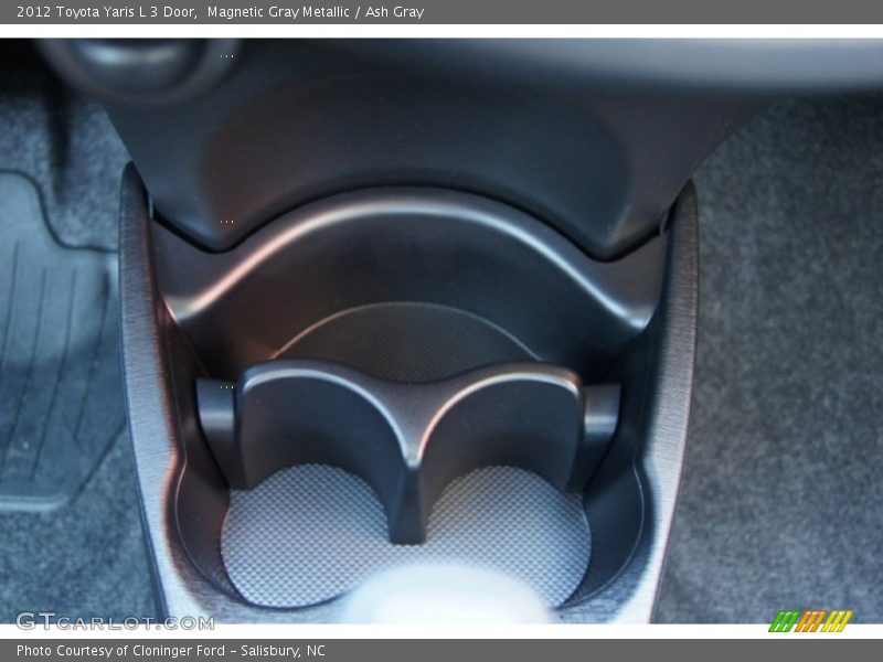 Magnetic Gray Metallic / Ash Gray 2012 Toyota Yaris L 3 Door
