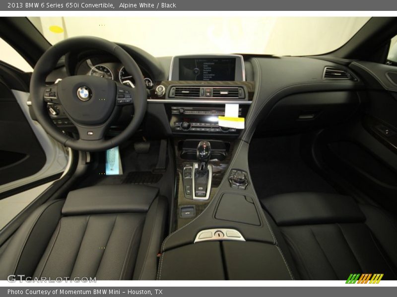 Dashboard of 2013 6 Series 650i Convertible