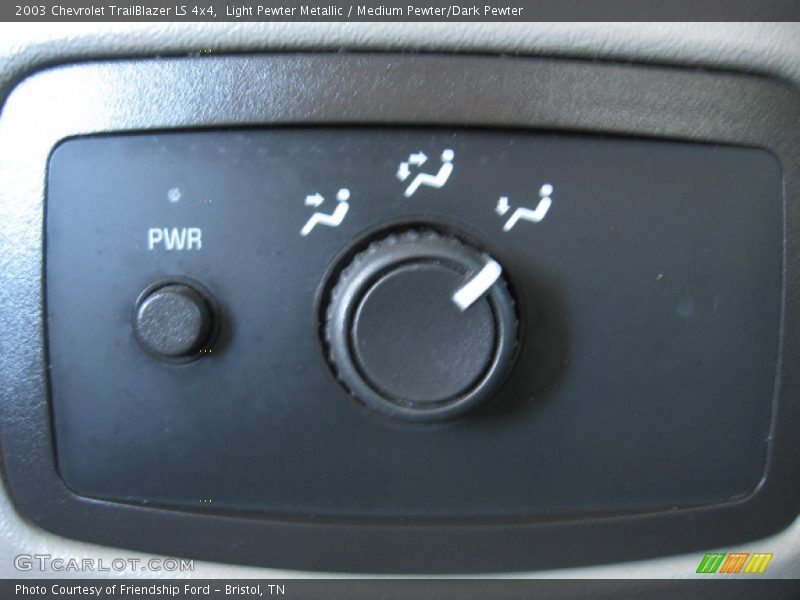 Light Pewter Metallic / Medium Pewter/Dark Pewter 2003 Chevrolet TrailBlazer LS 4x4