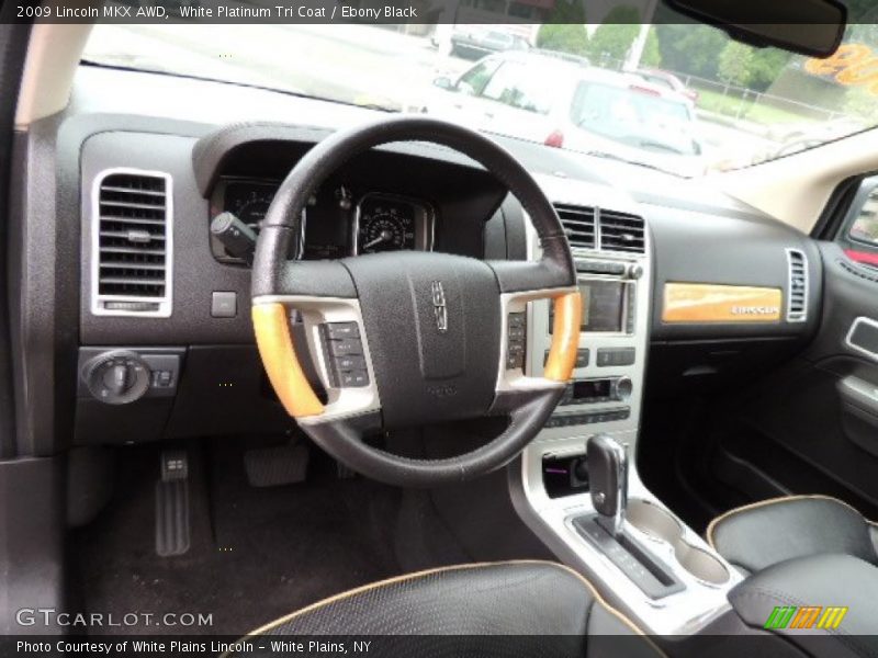 White Platinum Tri Coat / Ebony Black 2009 Lincoln MKX AWD