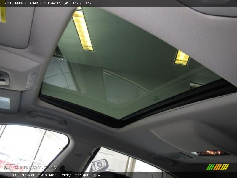 Sunroof of 2013 7 Series 750Li Sedan