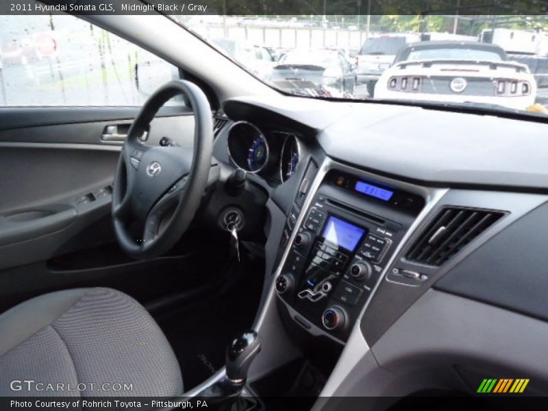 Midnight Black / Gray 2011 Hyundai Sonata GLS