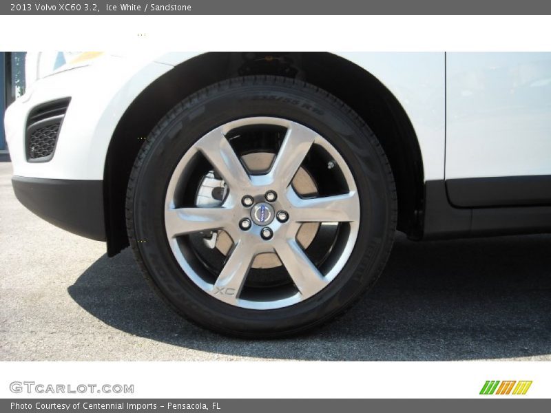 Ice White / Sandstone 2013 Volvo XC60 3.2