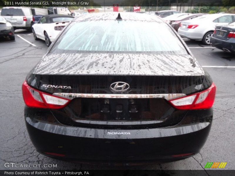 Midnight Black / Gray 2011 Hyundai Sonata GLS