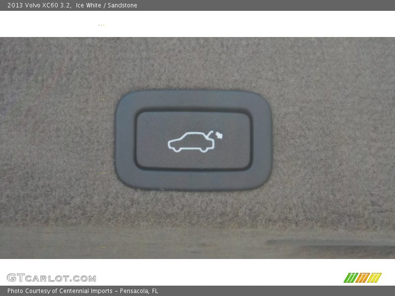 Ice White / Sandstone 2013 Volvo XC60 3.2