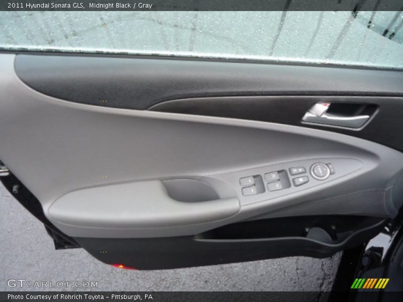Midnight Black / Gray 2011 Hyundai Sonata GLS