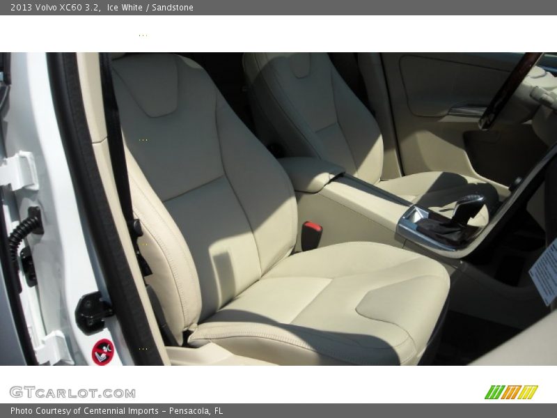 Ice White / Sandstone 2013 Volvo XC60 3.2