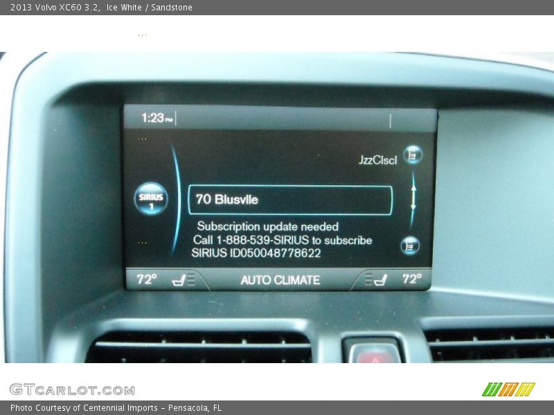 Ice White / Sandstone 2013 Volvo XC60 3.2
