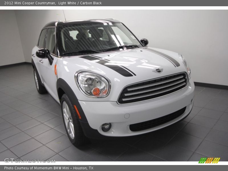 Light White / Carbon Black 2012 Mini Cooper Countryman