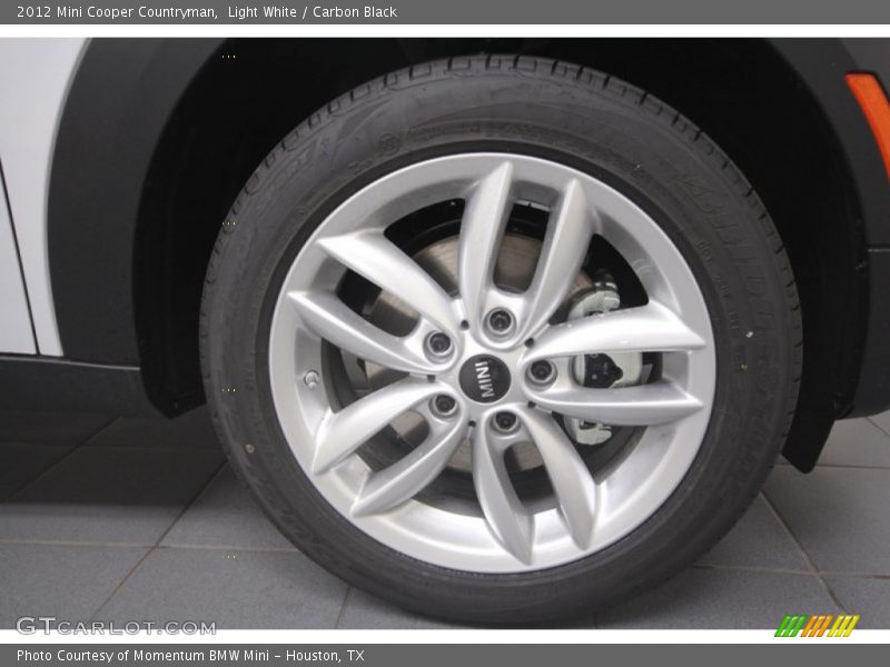 Light White / Carbon Black 2012 Mini Cooper Countryman