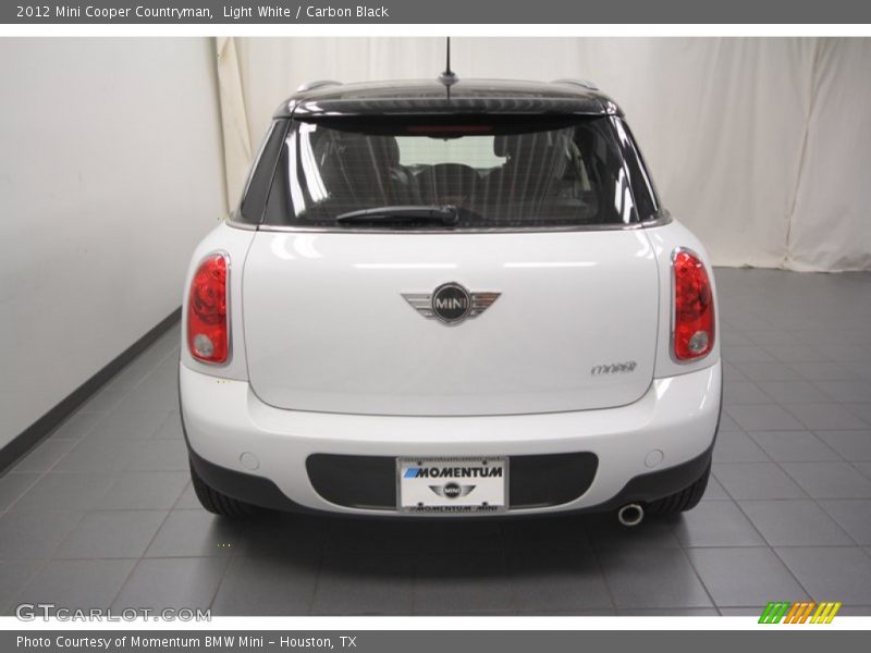 Light White / Carbon Black 2012 Mini Cooper Countryman