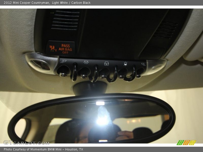 Light White / Carbon Black 2012 Mini Cooper Countryman
