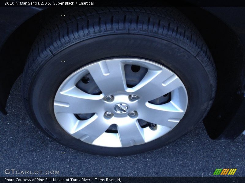 Super Black / Charcoal 2010 Nissan Sentra 2.0 S