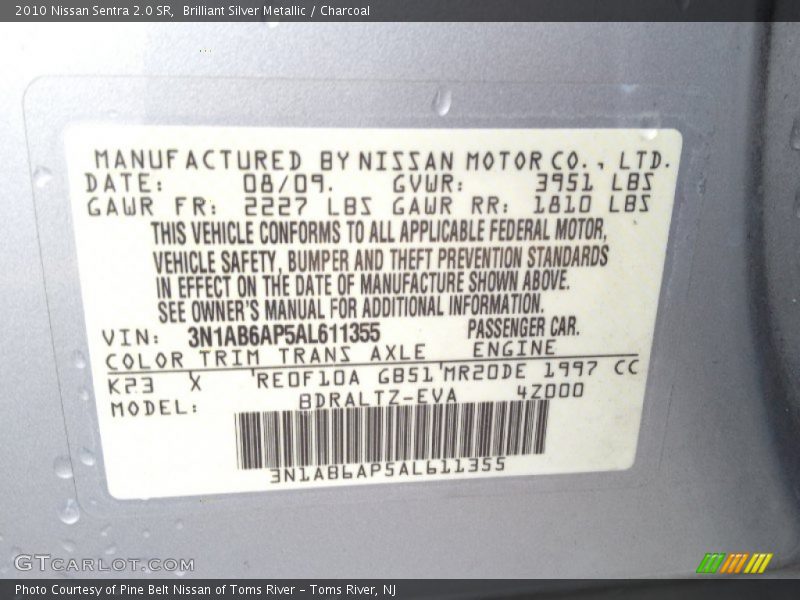 Brilliant Silver Metallic / Charcoal 2010 Nissan Sentra 2.0 SR