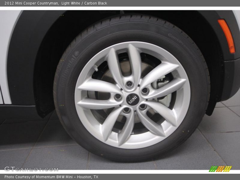 Light White / Carbon Black 2012 Mini Cooper Countryman